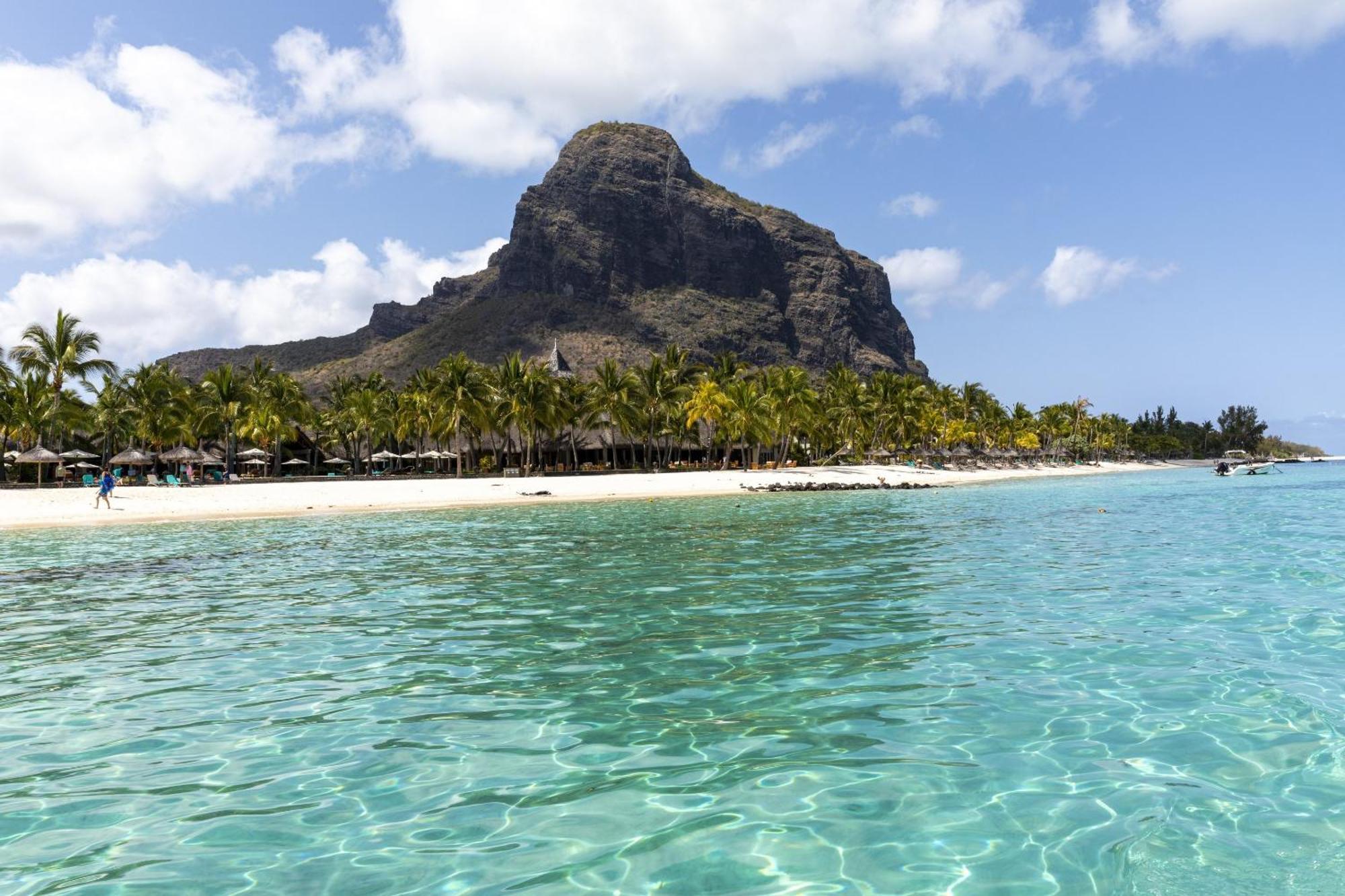 Paradis Beachcomber Golf Resort & Spa Le Morne Esterno foto